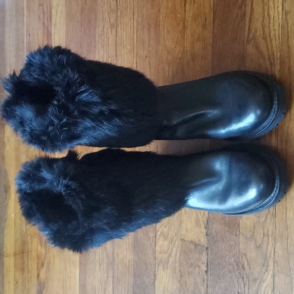 Tory Burch Joni Fur Cuff Moto Boot - Picture 16 of 16